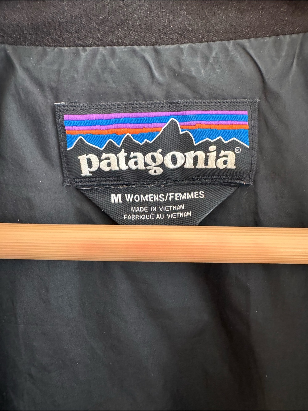 Patagonia Black Nanopuff Quilted Packable Jacket size medium women’s - Picture 4 of 9